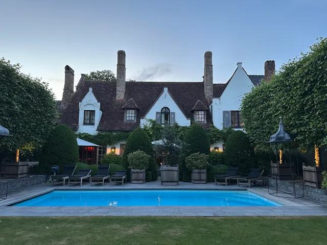 The secret garden luxury suites