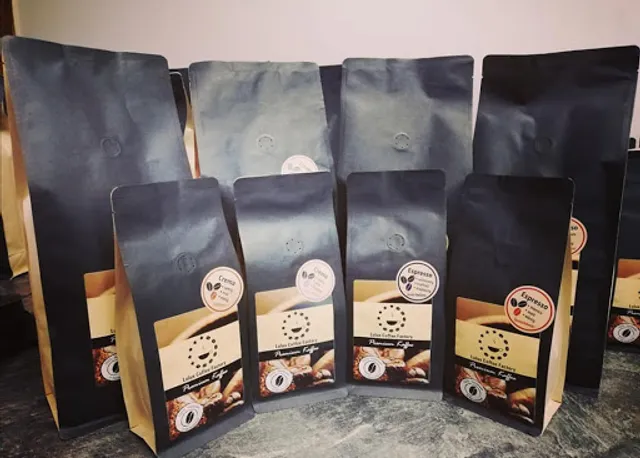 Lulus Coffee Factory - Kaffeerösterei & Café