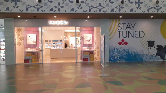 Pandora Livorno CC Fonti del Corallo