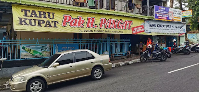 Tahu Kupat Pak Pangat