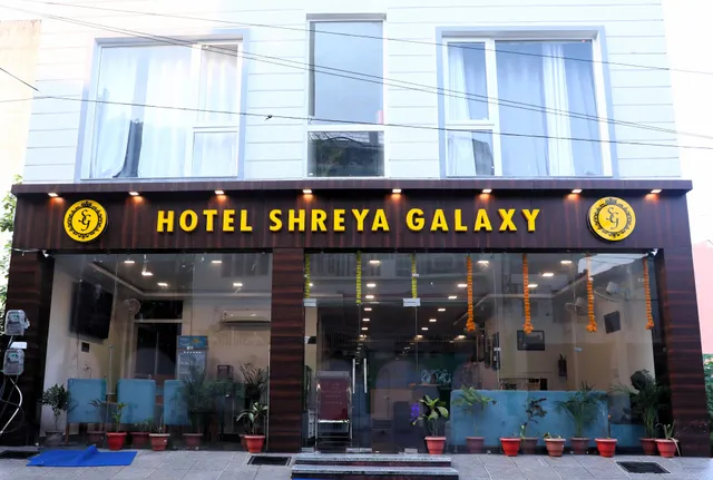 Hotel Shreya Galaxy