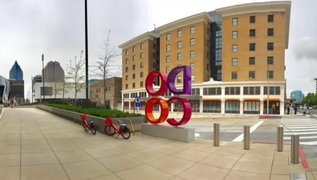 Pacific Workplaces - Downtown Sacramento Office Space