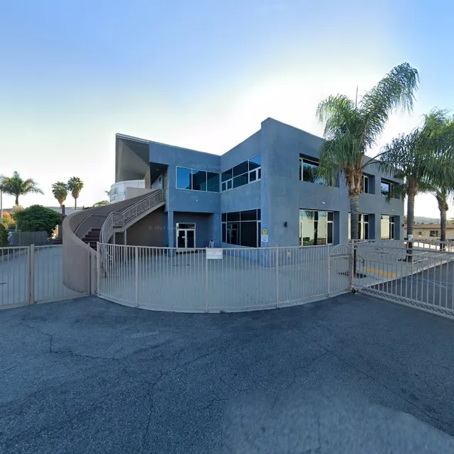 Food Bank / OUTDOOR HELP