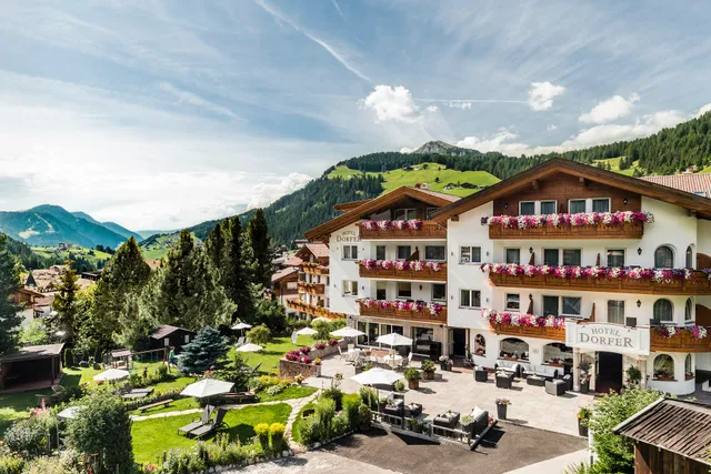 Hotel Dorfer alpin&charming Selva Val Gardena