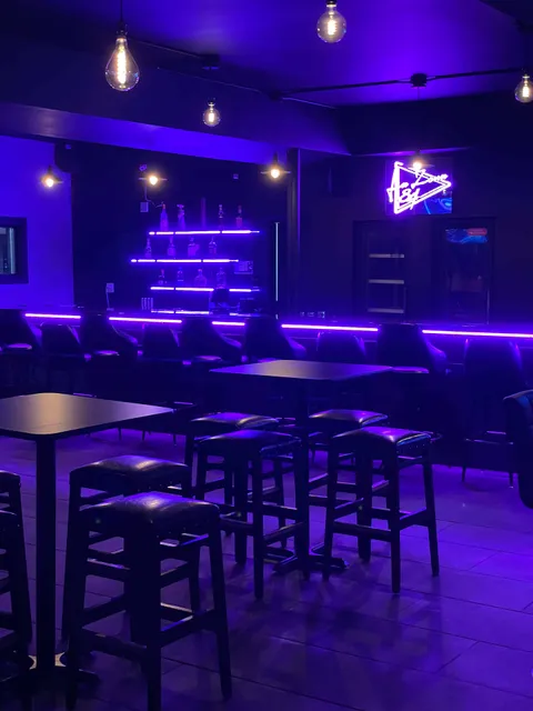 La Zona 84 Bar & Grill