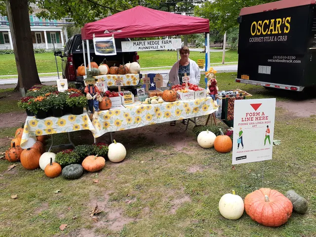 Cottage Lawn Farmers' Market