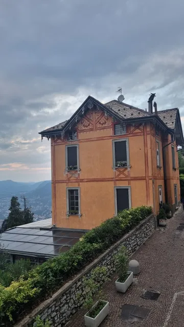 Brunate98 - Como Lake