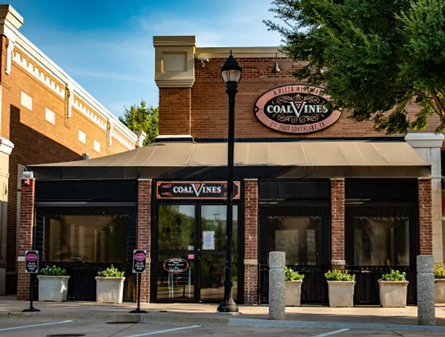 Coal Vines Pizzeria and Wine Bar