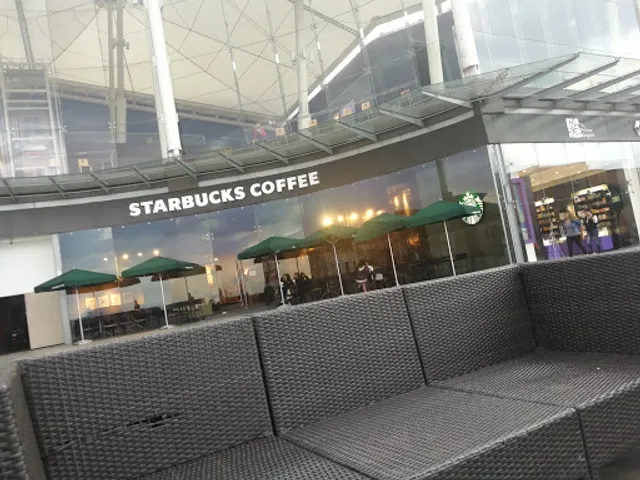 Starbucks Lomas Verdes II