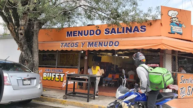 Tacos y menudo Salinas
