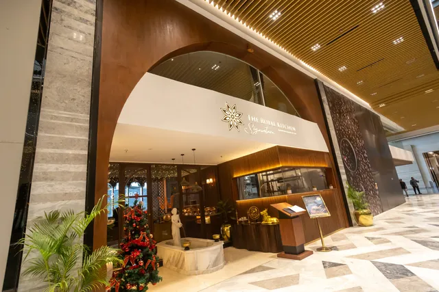 The Royal Kitchen Signature