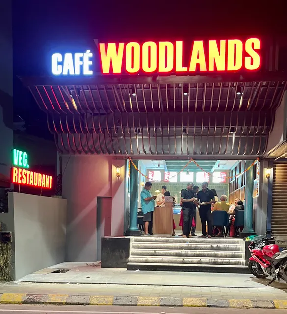 Cafe Woodlands