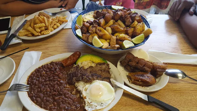 El Tropico Restaurante