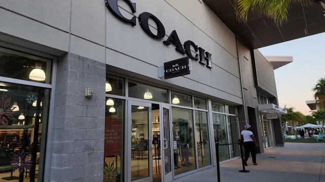 COACH Outlet