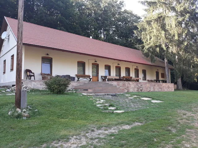 Vörös-Cser Vendégház