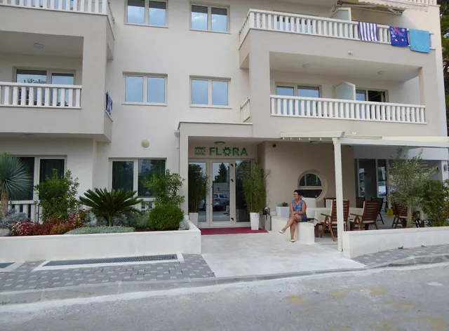 Apart Hotel Flora