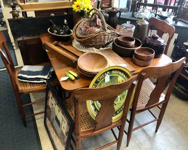 Antique Chic and Thrift