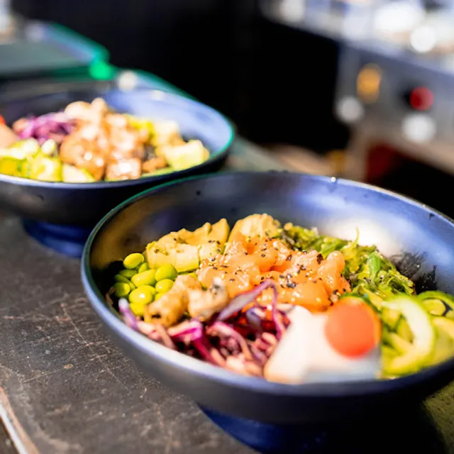 Eazie Arnhem | Asian Wok - Poké bowl - Bites and Drinks