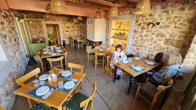 Dichalo Taverna