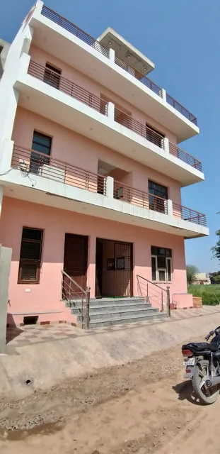 Ranjit's independent rooms