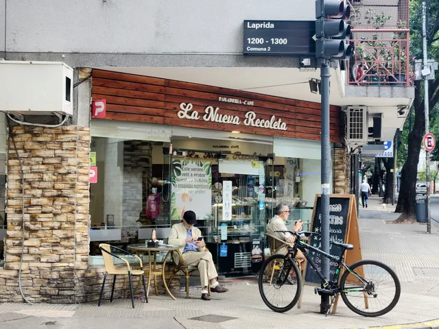 La Nueva Recoleta Panadería - Café