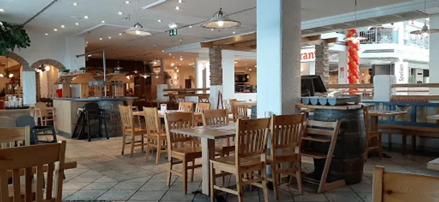 XXXLutz Restaurant St. Florian