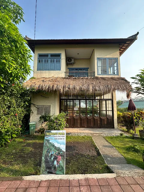 AMRITA VILLA SIDEMEN