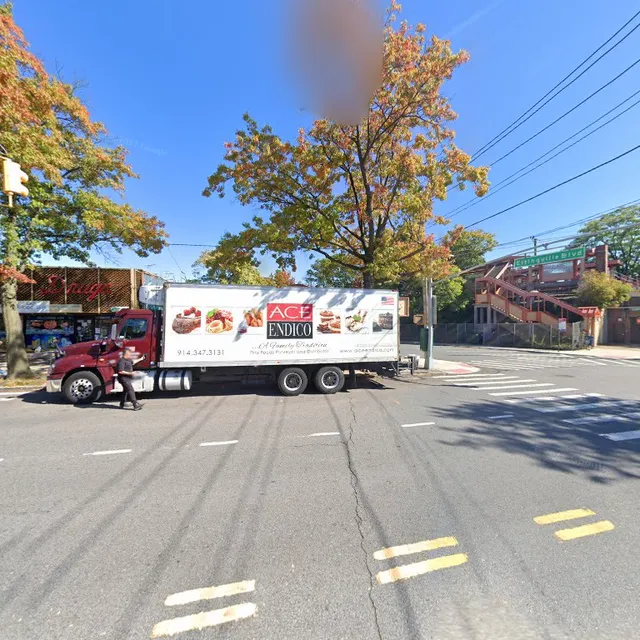 Hot Bagels Mini Mart