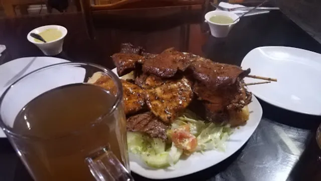 Carbón & Sazón Anticuchería