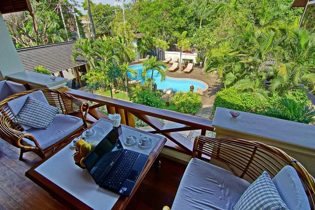 Hotel by the Red Canal