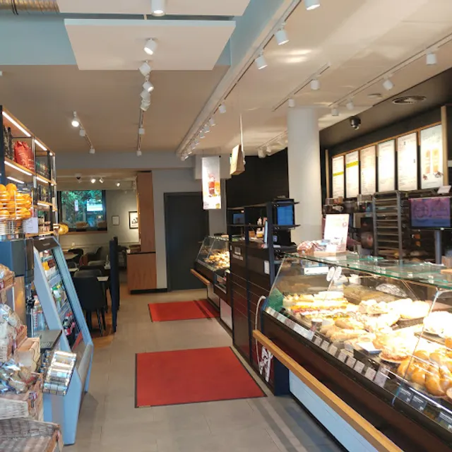 Junge Die Bäckerei.