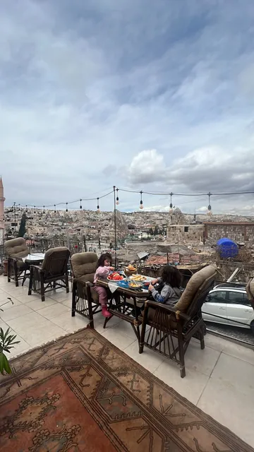 Mommy's Kitchen Teras