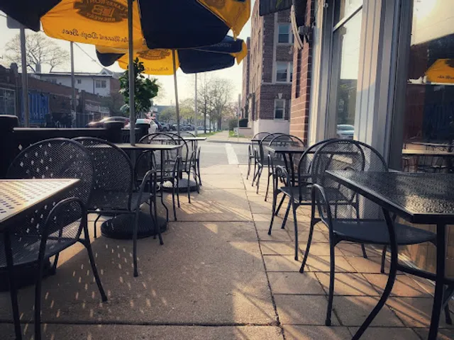 Rice n Roll Bistro | Sushi Bar & Thai Cuisine