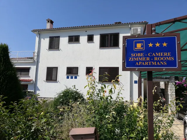 Guest House AB Adria Home