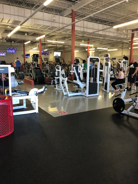 Crunch Fitness - Cicero