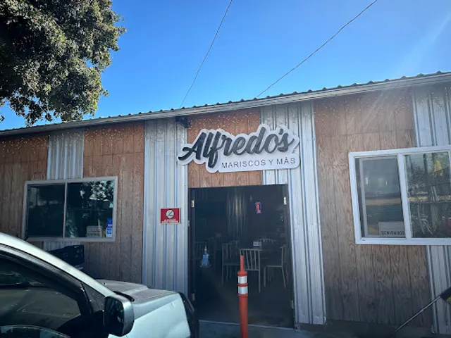 Alfredo's , Mariscos y Más