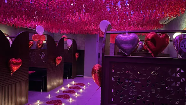 Candle Light Date N Dinner & Rooftop Restaurant Vadodara