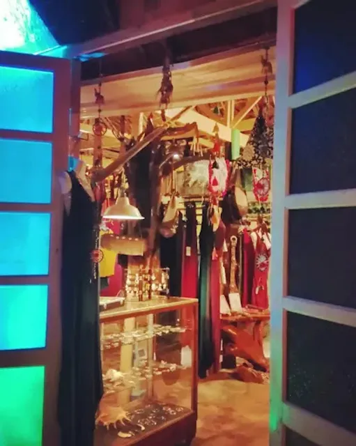 iRie Restaurant. Bar. Boutique.