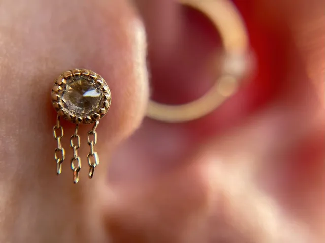 Ivy Noir Piercing & Jewelry