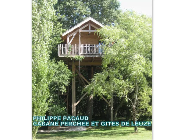 cabane perchée de Leuze