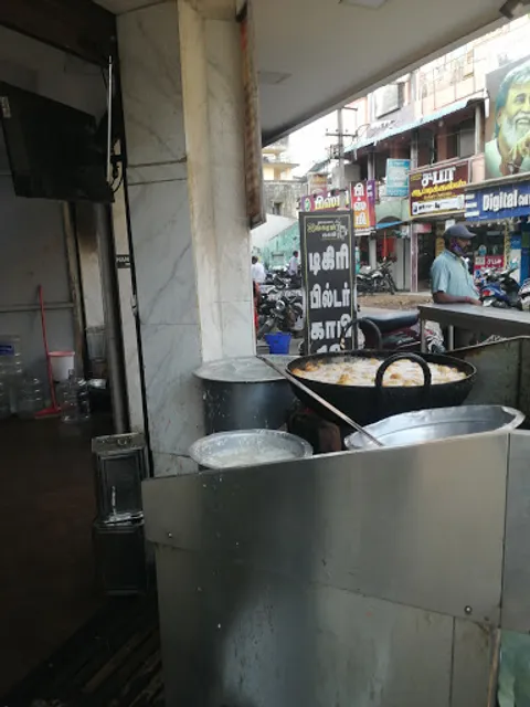 Iyangran tea, coffee snacks bar