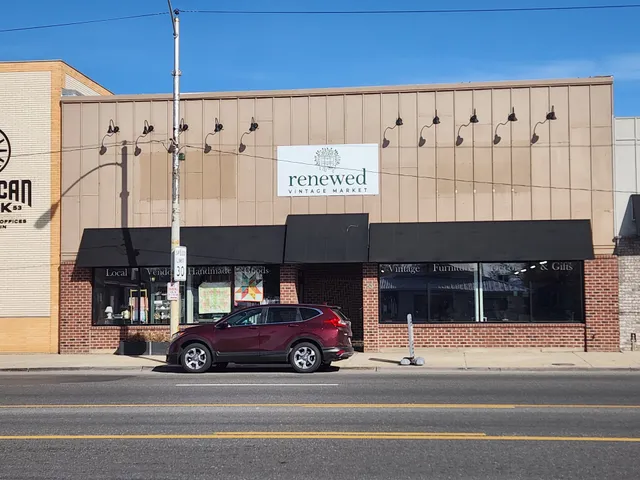 Renewed Vintage Market