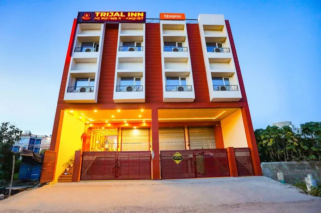 SRK Hotels - Trijal Inn Airport