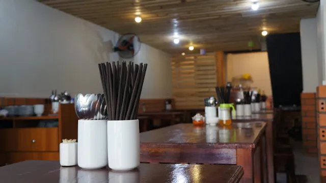 Vi Saigon Restaurant