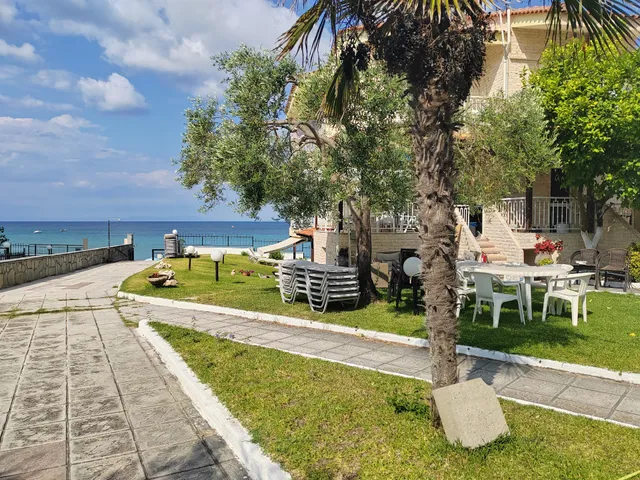 Aello Sea - Seafront Apartments