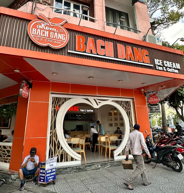 Bach Dang Ice Cream