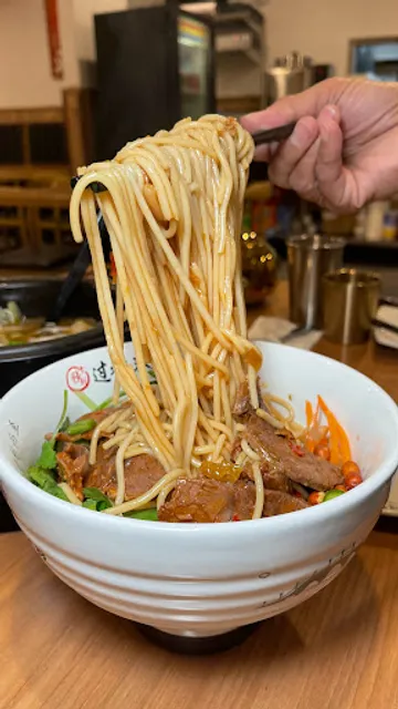 Ten Seconds Yunnan Rice Noodles 十秒到云南过桥米线