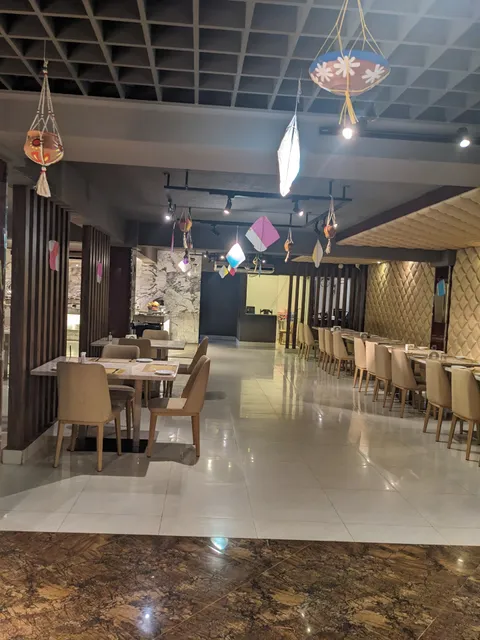 The Avenue Restaurant