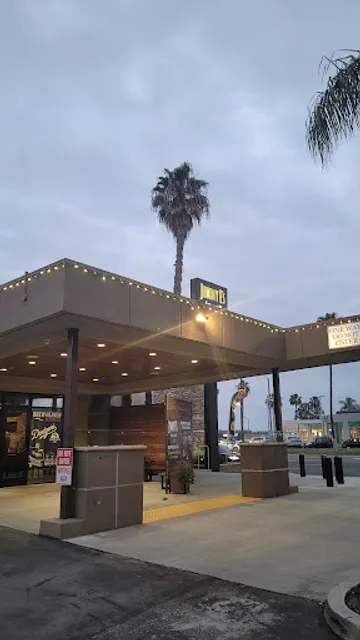 Jimmy E’s Bar + Grill