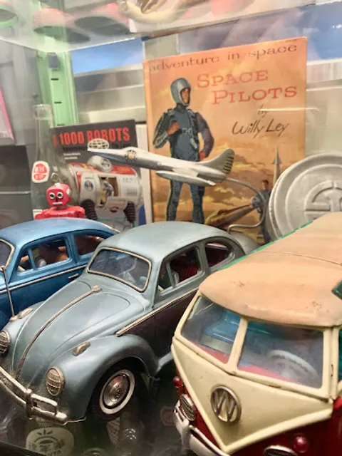 鐵花小路美食堂